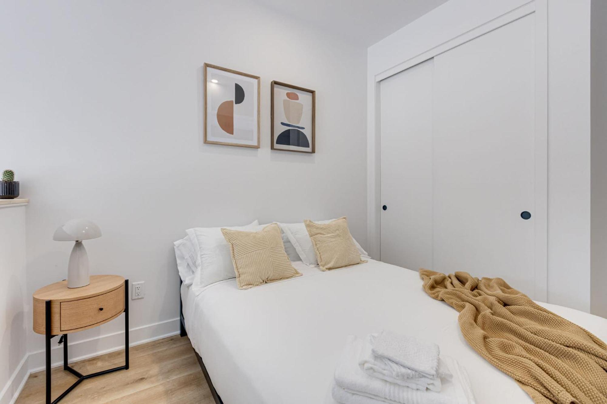 Modern Luxe 1bdr With Sofabed In Mile End * Montreal