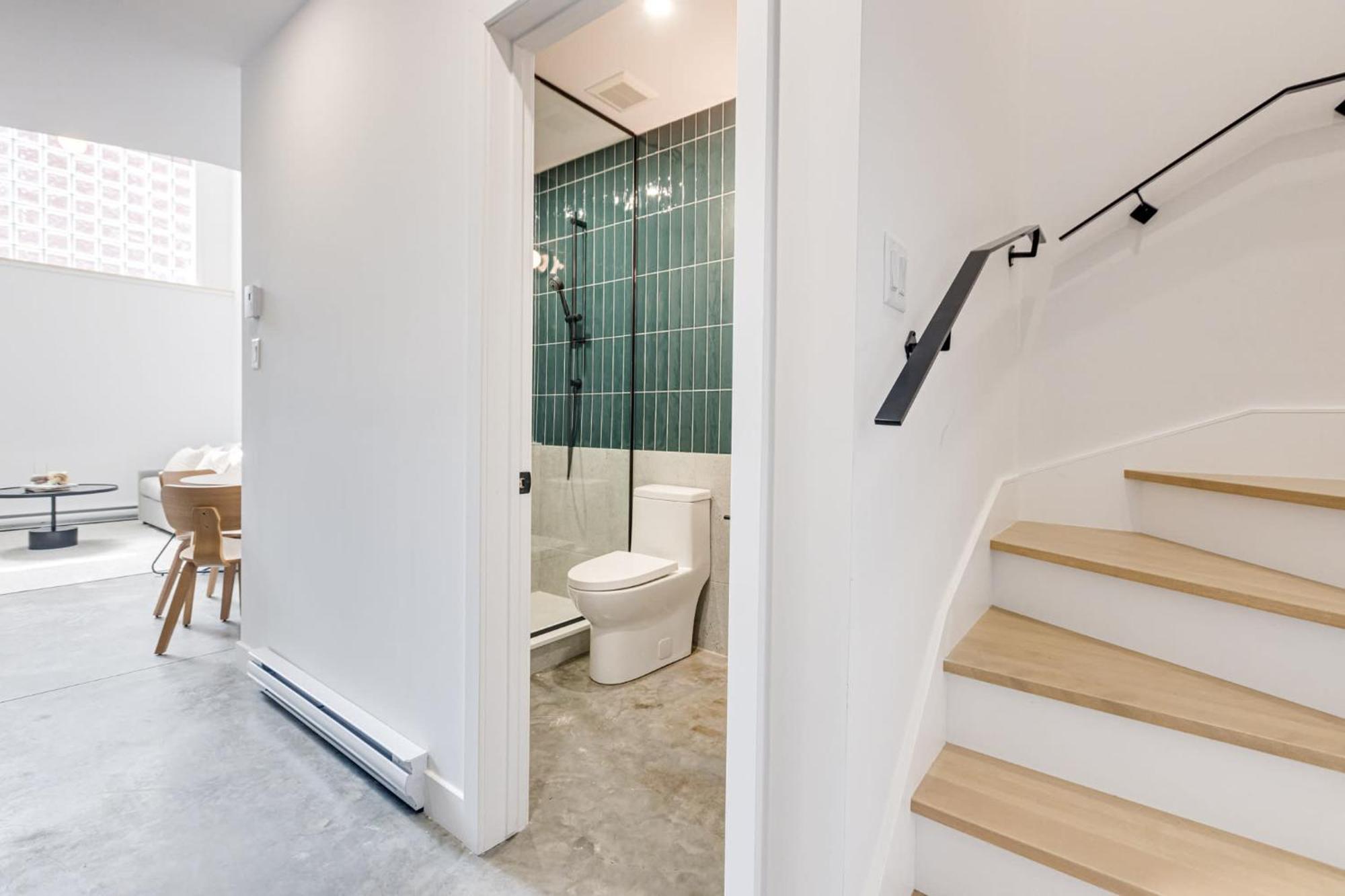 Modern Luxe 1bdr With Sofabed In Mile End * Montreal