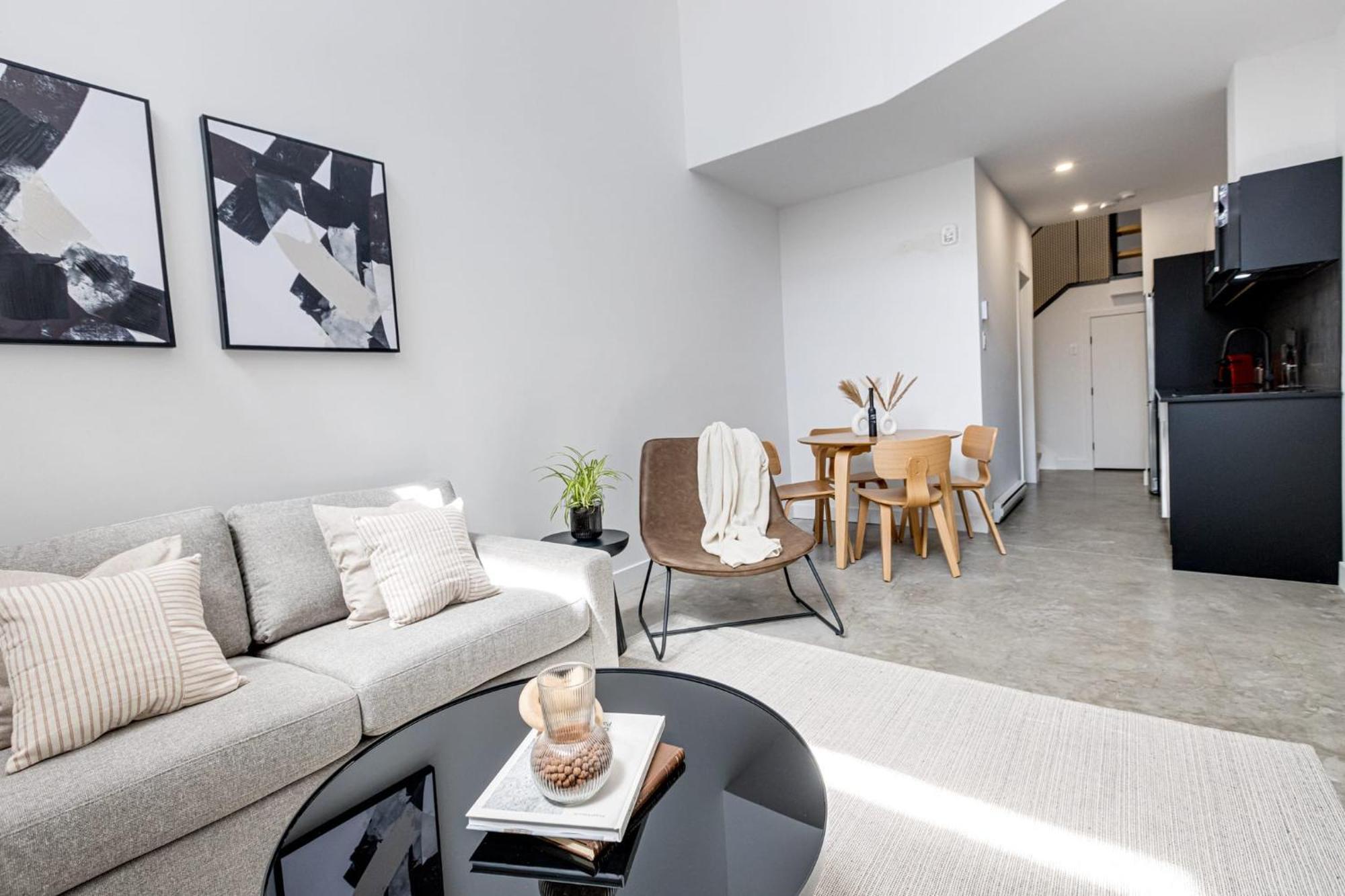Modern Luxe 1bdr With Sofabed In Mile End Montreal